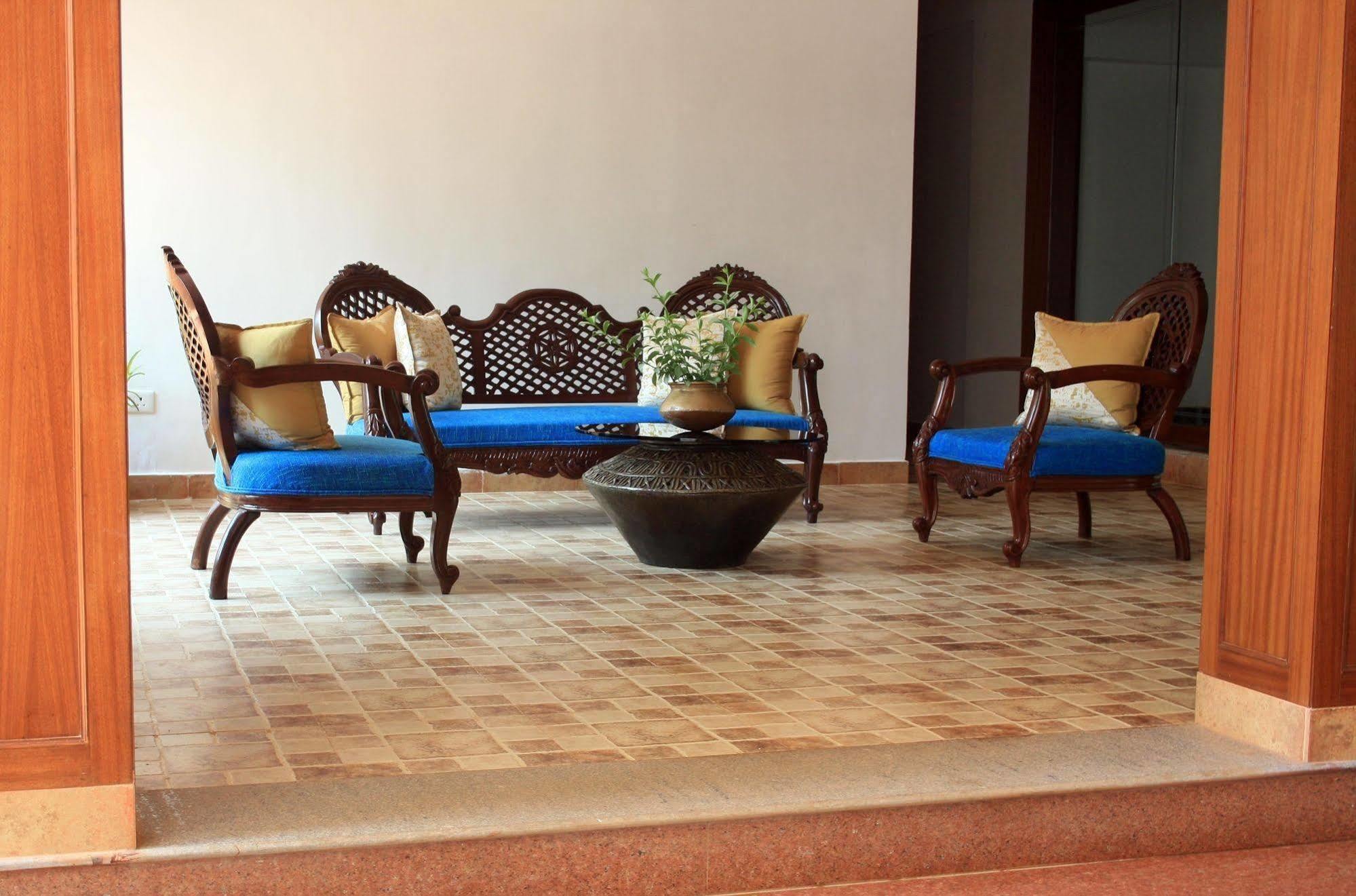Crystal By Morpho, Goa Villagio Resort Betalbatim Exterior foto