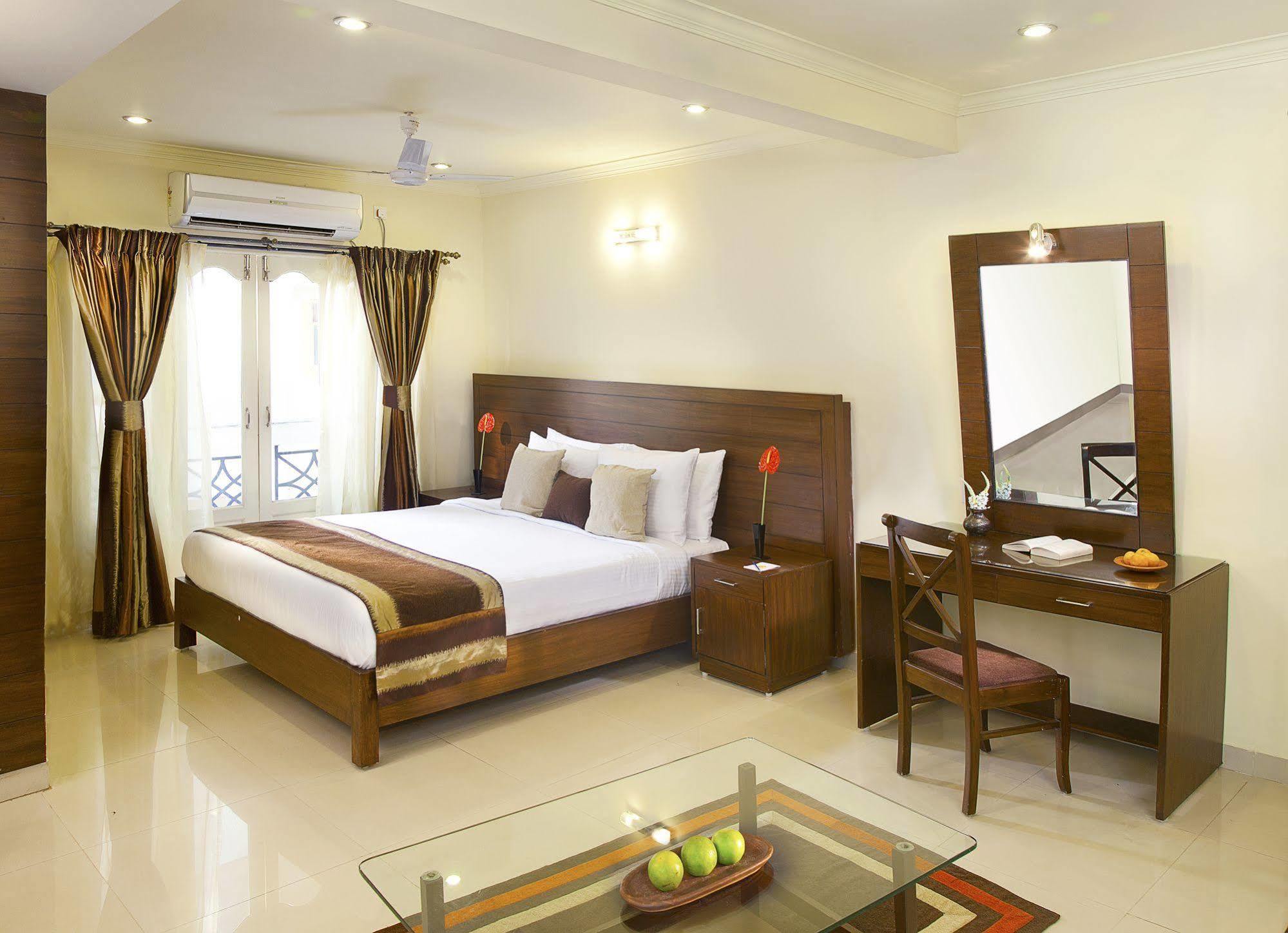 Crystal By Morpho, Goa Villagio Resort Betalbatim Exterior foto